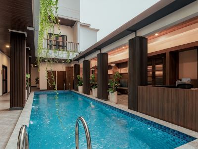 Alur Hotel