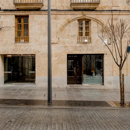 Ikonik Plaza Mercado