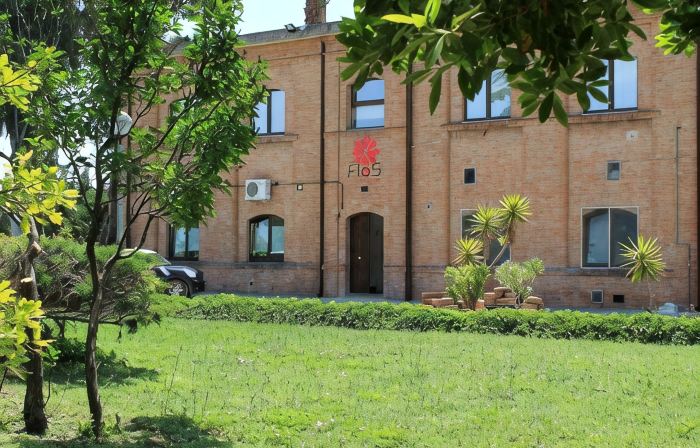 Flos Guest House