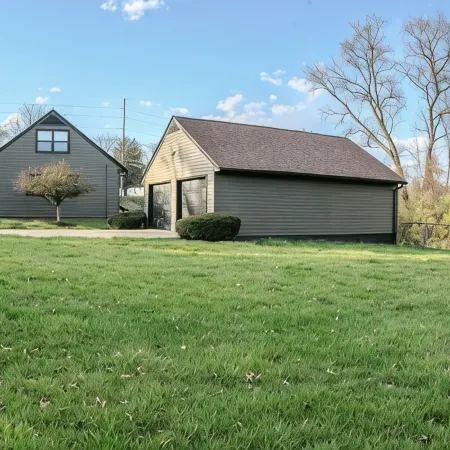 Spacious 4 bed 1.5 bath home directly across Buffalo Trace Distillery.