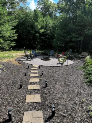 Private 2 BR Lower-Level Retreat Woods & Wildlife, within 10 min of Wis Dells