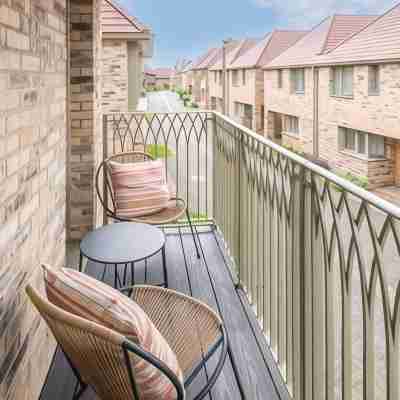 Family-friendly Getaway - Garden Parking Sleeps 7 Others