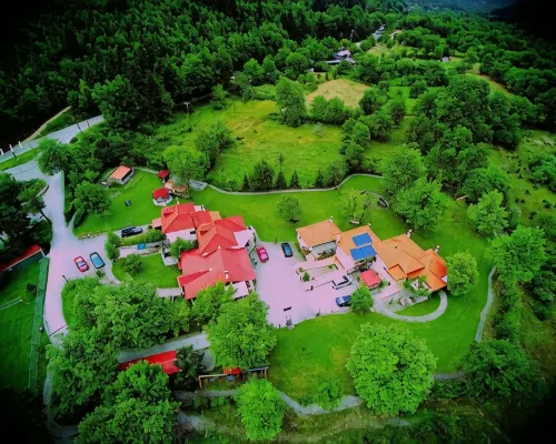Ninemia Stay and Play Hotels in Karpenisi