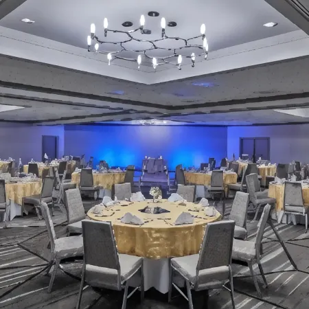 Sheraton Tucson Hotel & Suites