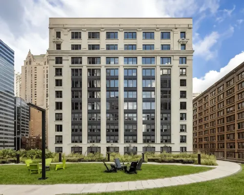 Hilton Garden Inn Chicago Central Loop Hotels near Union Station