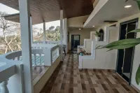 Sea Esta Resort & Cafe - parking