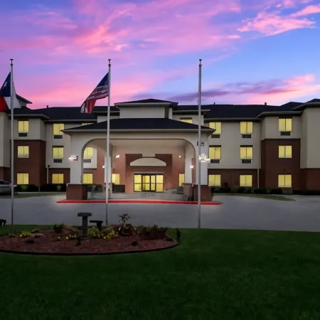 Best Western Plus Lake Dallas Inn  Suites