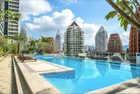 Huanzhu Riverside Holiday Boutique Stay (Gaozhuang Starlight Night Market) - Infinity Pools
