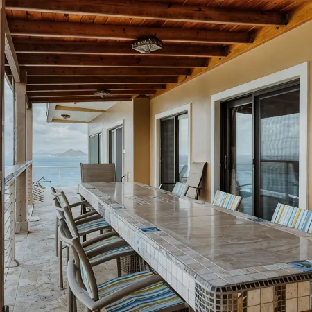Private Waterfront 5 Bedroom Villa! Stunning views from every room!