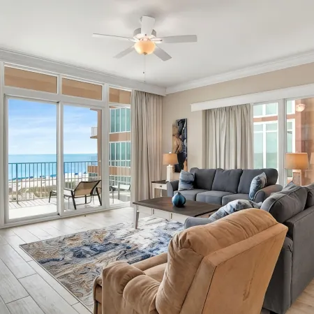 Direct Beachfront  Splash Pad Lazy River-Waterslide-Walk to Restaurants and Bars