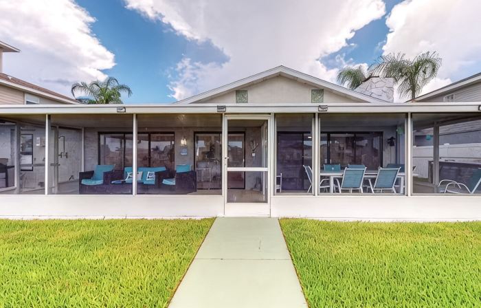 Waterfront home with direct gulf access