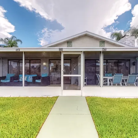 Waterfront home with direct gulf access Отели в г. Эрнандо-Бич