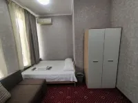 Yani Guest House - Inns