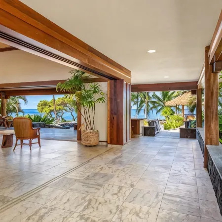 Ultra private oceanfront gated compound with pool & spa just minutes from town.
