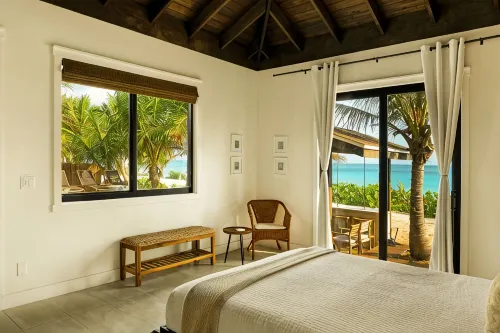 The Breakwater- Heated Pool with Swim up Bar on Sandy, Secluded Beach! - Villas