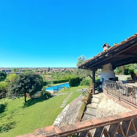 Villa Veranda, big private pool in relaxing green hills just 4 km from the beach