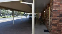 Cooee Motel - parking