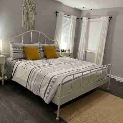 Lovely 3 bedroom home close to Stone Mountain Rooms