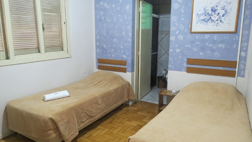 Adoro Hotel
