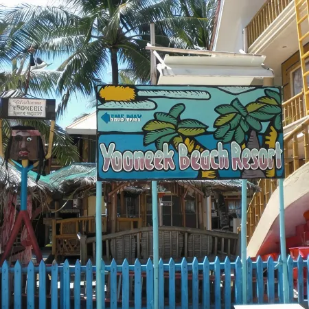 Yooneek Beach Resort