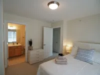 Relaxing Traverse City Condo near beaches and Town. - balcony