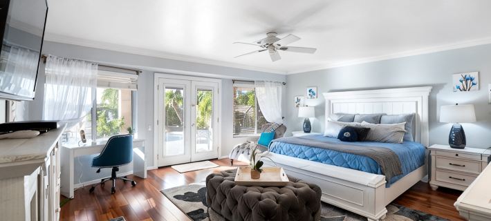 Beautiful sunset Lakehouse with with amazing views and heated pool and jacuzzi ! Hotels in Avondale