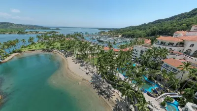 Grand Isla Navidad Golf & Spa Resort with Marina Hotel di 