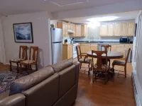 2135 Hilton Avenue Vrbo Duplex - 2성급
