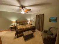 Serene Luxury Mountain Cabin l Hot Tub, Stunning Views & Designer Comforts - Alppimaja