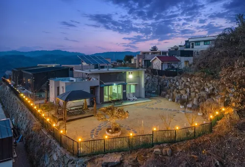 Yeoncheon Happy Dog Pension - Country Houses
