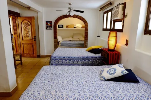 Villa Sophie 3BR/3BA, Beach Front Terrace, Heated Pool, Parking. - 2 ดาว