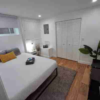 The Mini-Lux A. at Lower Atwells Rooms