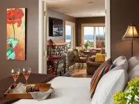 Cottage with Puget Sound, Mount Rainier, & Olympic Views 벼리언 호텔