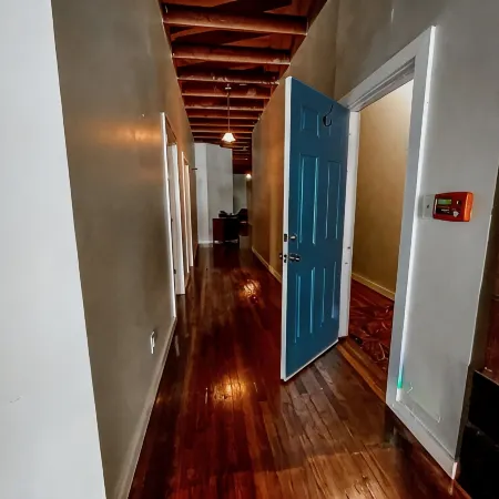 Downtown loft apartment with excellent views, furnishings and location on square
