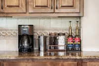 Hill Country Views w/ cold plunge, sauna, fire pit, grill on 10 acres! - 4-Sterne