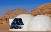 Wadi Rum UFO Luxotel - Campsite Hotels in 