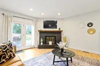 Casa Boho- Fire Pit, BBQ, B-ball hoop - Homestays