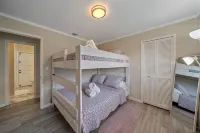 Perfect Sarasota Getaway: Fully Renovated Heated Pool w No Extra Fee -Game Room! - ブティック