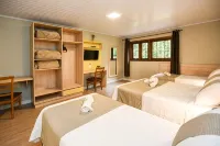 Pousada Três Pinheiros - Kitchens