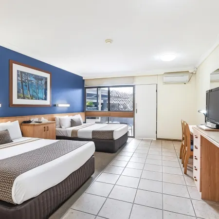 Reef Gateway Hotel