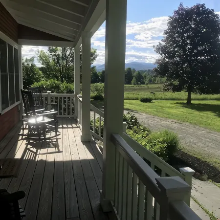 Quintessential Vermont  Farmhouse With Hot Tub, Fabulous Location & Views