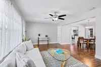 Beachy getaway in lovely Lakeland, Fl! - 4-Star
