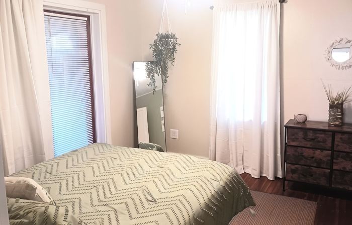 Charming 3-bedroom lake house on Tri lakes 6 miles north of Columbia City.
