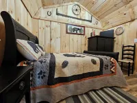 1 BR/1BR Lofted Cabin West Virginia Hatfield McCoy ATV Trails - Chalets