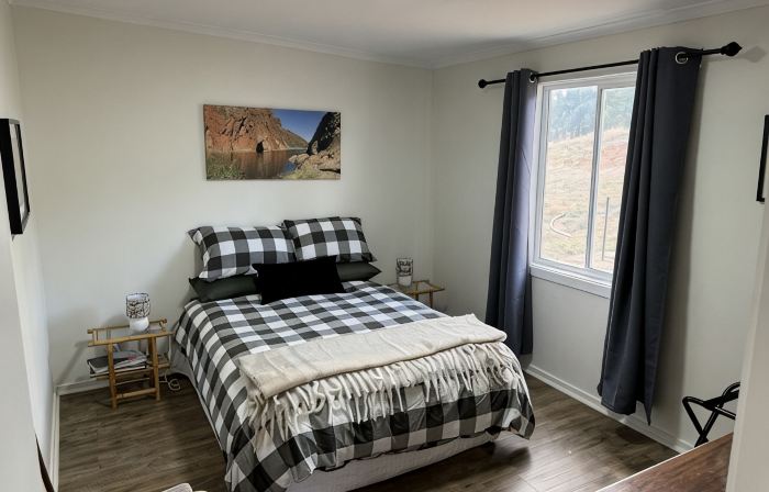 Native Valley Cottage is a peaceful, tranquil hideaway in the Tumbarumba area.