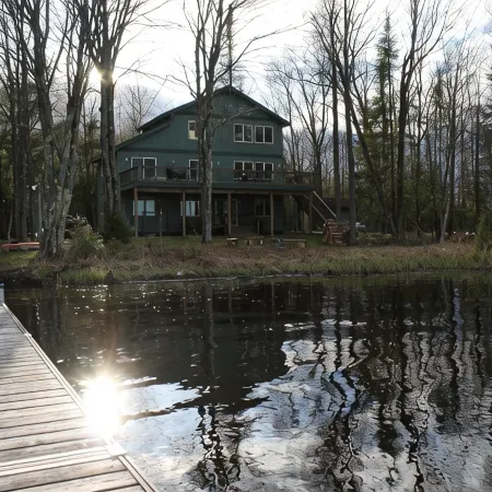 Lake Namakagon Sunrise Cove~Unwind & Reconnect. Private Dock, 2 Kayaks, Row Boat