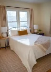 Charming Home Away From Home! - บังกะโล