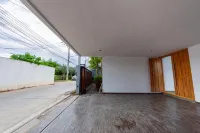 King Arthur Pool Villa - Ramah Hewan Peliharaan