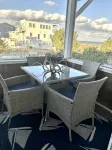 Direct Ocean Views from your bed & screened-in deck.Pet friendly! 2br 2bth - 3-نجوم