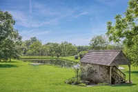 Historic Farmhouse with Pool & Hot Tub in Wine Country, Near Washington, DC - balcony